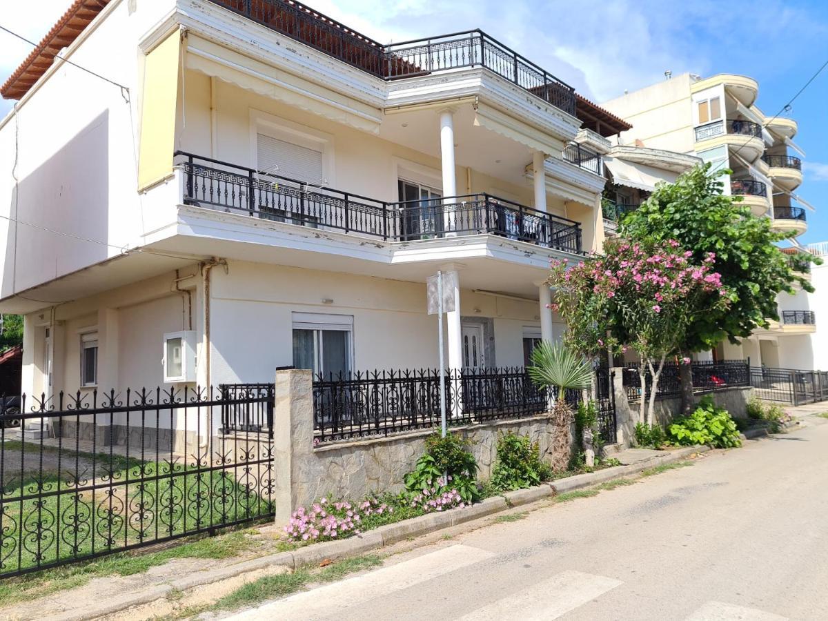 Grand Apartment Néa Khilí Exterior foto